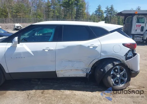 2023 Chevrolet Blazer Awd 2Lt z USA, uszkodzony, nr VIN 3GNKBHR4XPS220814